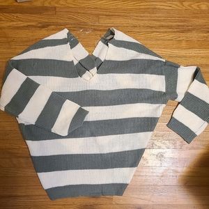 NWT knot back olive sweater